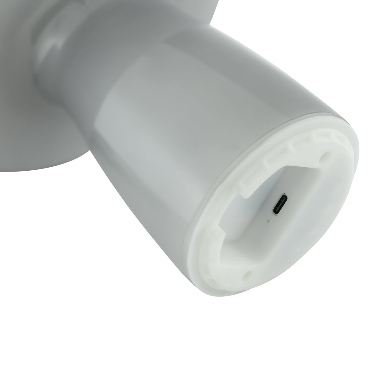 Erik 22cm Grau tragbare Von Brilliant - Die Leuchte ist &uuml;ber den integrierten Touch-Dimmer am Sockel dreistufig dimmbar, sodass sich die Helligkeit je nach Anlass leicht anpassen l&auml;sst.