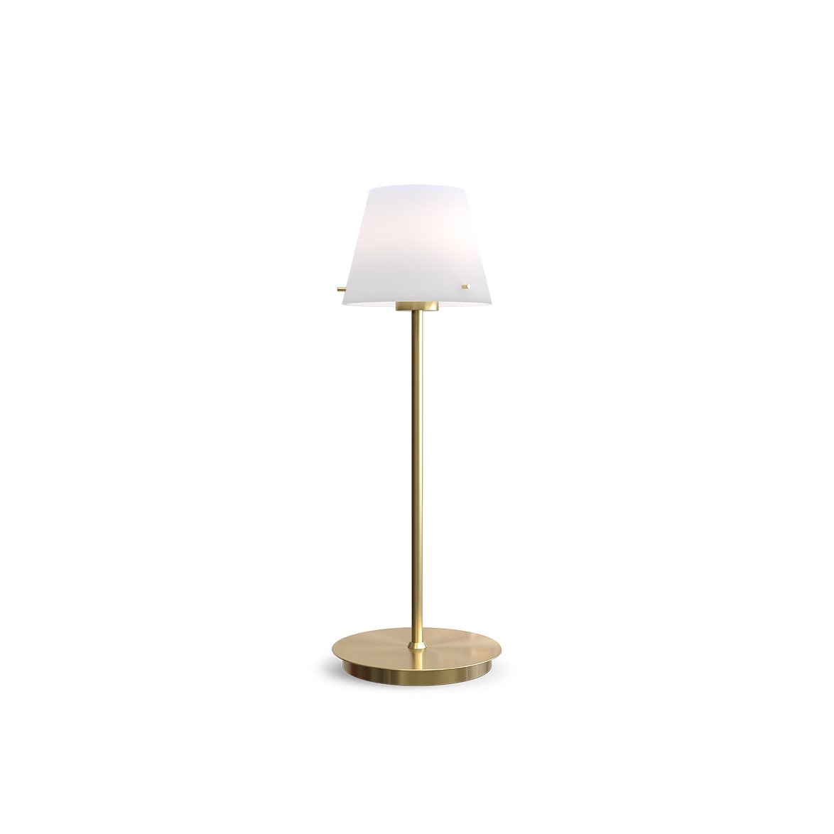 Gil 34cm Satiniertes Messing tischlampe Von Herstal - Sie ist aus Metall mit einer Oberfl&auml;che aus satiniertem Messing gefertigt und verf&uuml;gt &uuml;ber einen wei&szlig;en Glasschirm, der ein sanftes und angenehmes Licht verbreitet.