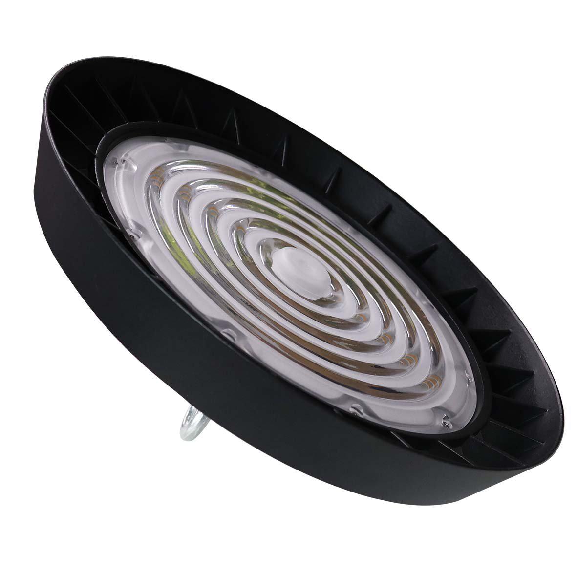 Highy High Bay 100W 4000K Schwarz Von Designlight - Highy ist zudem nach IP65 zertifiziert und stoßfest (IK08) für anspruchsvolle Umgebungen.