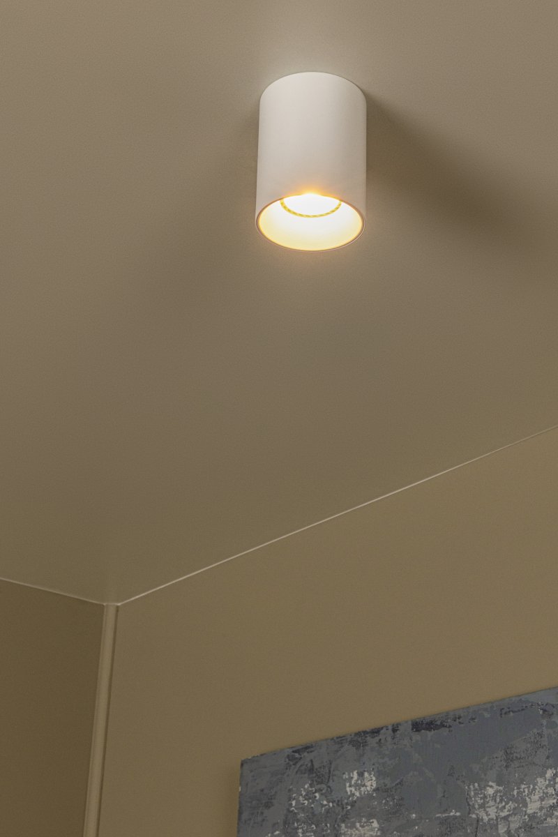 Gerti Weiß spotlight Von Lucide - Gerti ist ein stilvoller, wei&szlig;er Metallstrahler, der Ihrem Zuhause ein modernes und elegantes Flair verleiht.
