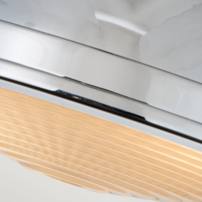 Amelia Ø32 Chrom deckenleuchte Von Elstead Lighting - Amelias klassiska plafonddesign f&ouml;rnyar vintage-detaljer med en gjuten glasdiffusor, en gjuten metallram i polerad krom och dekorativa sp&auml;nnen.