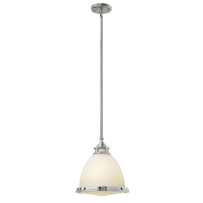 Amelia Ø32 Chrom hängelampe Von Elstead Lighting - Amelia har en klassisk pendeldesign som f&ouml;rnyar vintage-detaljer med ett gjutet glasf&auml;ste, en gjuten metallram samt framtr&auml;dande g&aring;ngj&auml;rn och sp&auml;nnen.