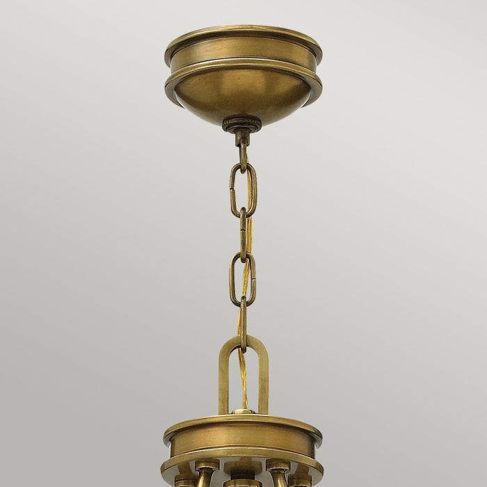 Collier Ø68 Antikes Messing hängelampe Von Elstead Lighting - Gjutna knappar, g&aring;ngj&auml;rn och st&auml;nger i en antikm&auml;ssing-finish ger en sofistikerad och tidl&ouml;s look.