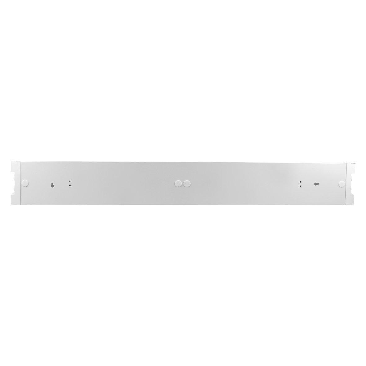 Liny Grab 3000/4000K 120cm Weiß Von Designlight - Die opale, streuende Kuppel sorgt f&uuml;r eine kontrollierte Blendungsreduzierung und eine gleichm&auml;&szlig;ige Lichtverteilung &uuml;ber die gesamte Fl&auml;che und schafft so eine angenehme Lichtatmosph&auml;re, beispielsweise in Fluren, Lagerhallen, Garagen und auf Parkpl&auml;tzen.