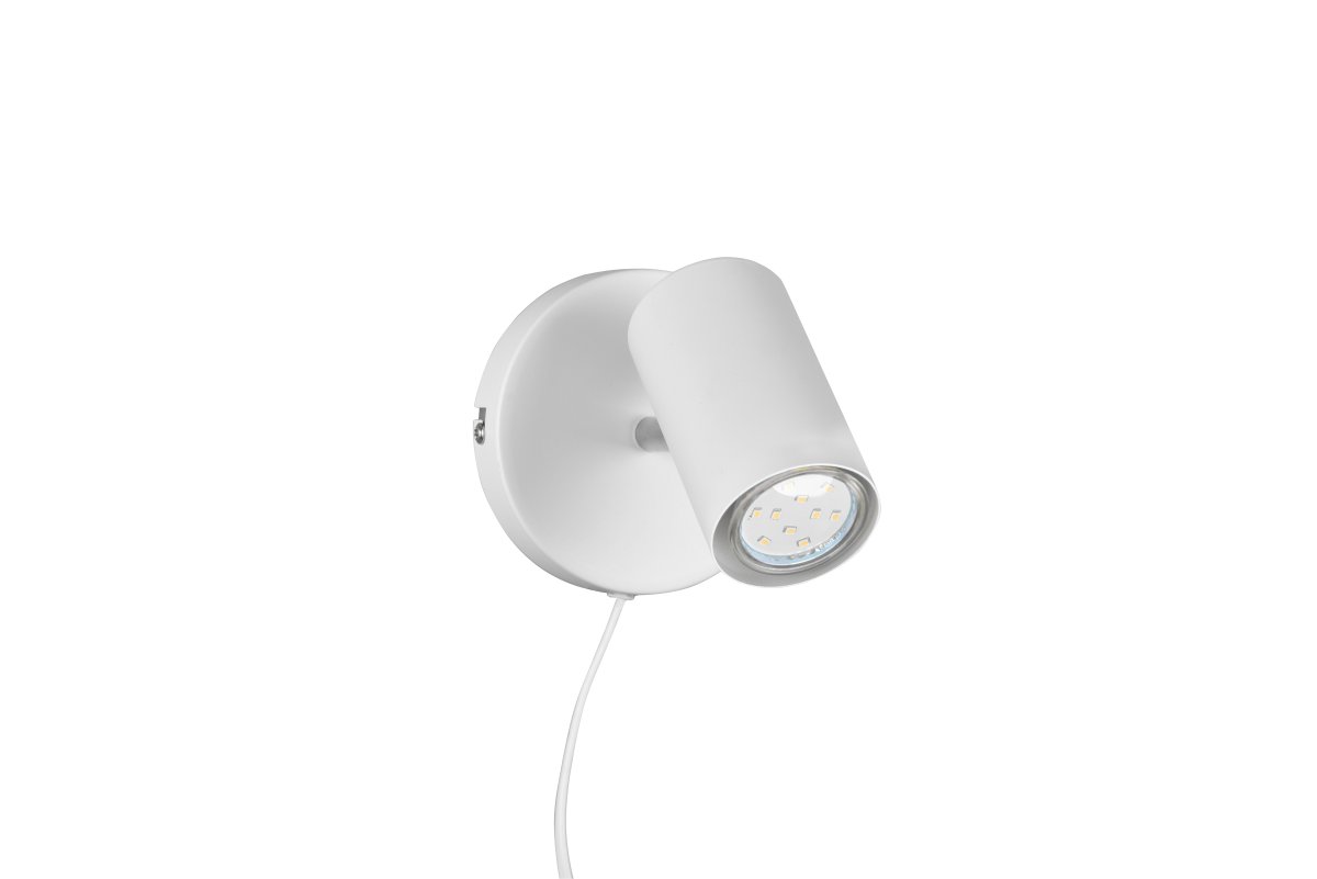 Marlina Weiß leselampe Von Trio Lighting - Der drehbare Strahler lässt sich ganz nach Bedarf ausrichten, die Wandplatte misst 12x12 cm.