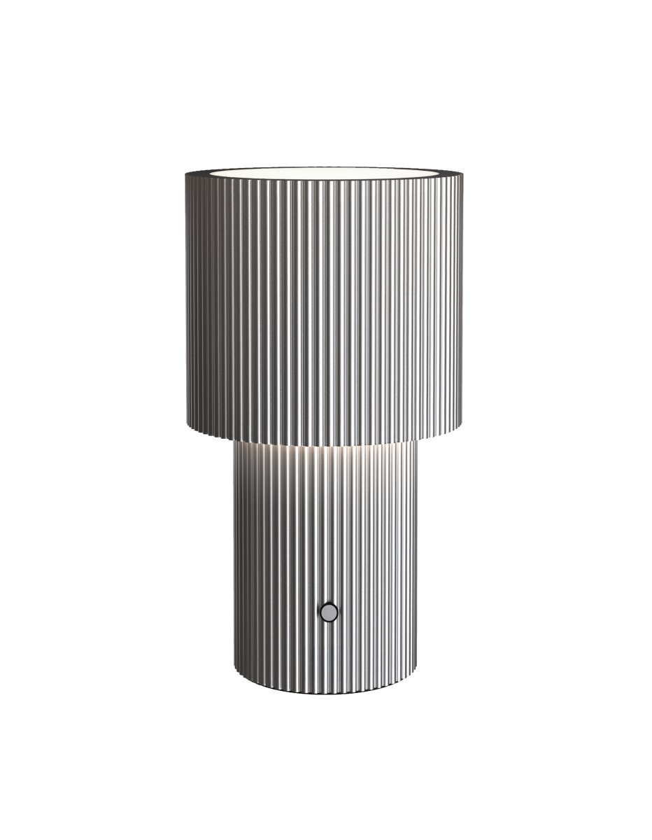 Iluma 22cm Silber tragbare Von Herstal - Ob ruhige Morgenstunden am Fenster oder Abendessen auf dem Balkon – sie ist immer griffbereit und sorgt für die richtige Atmosphäre.