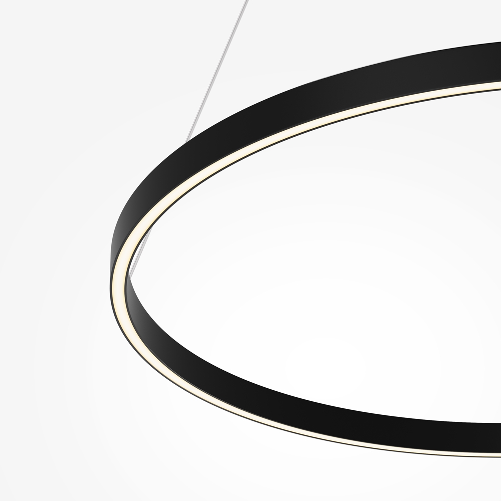 Rim Ø80 Schwarz hängelampe Von Maytoni - Der integrierte LED-Streifen verteilt das Licht sowohl nach unten als auch rundum und eignet sich daher perfekt f&uuml;r die Platzierung &uuml;ber dem Esstisch oder als eleganter Lichtpunkt im Wohnzimmer.