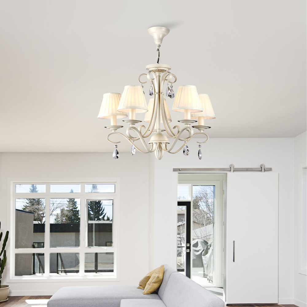 Brionia Ø58 Weiß hängelampe Von Maytoni - Brionia ist ein klassischer Kronleuchter aus Metall mit einem wundersch&ouml;nen Finish in Antikwei&szlig;.