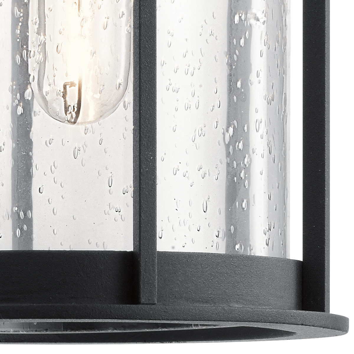 Camillo 37cm Schwarz außenlampe Von Elstead Lighting - Med sin robusta metallkonstruktion och klarglas med bubbeleffekt skapar den en vacker ljusspridning som f&ouml;rh&ouml;jer fasader, entr&eacute;er och uteplatser.