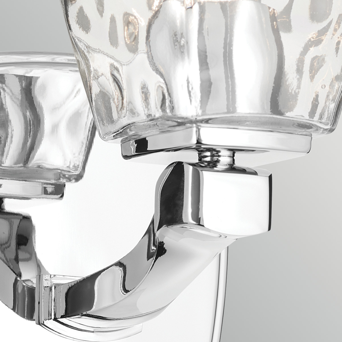 Marant 24cm Chrom badezimmerlampe Von Elstead Lighting - Die Leuchte ist aus Metall gefertigt, mit einer gl&auml;nzenden Chromoberfl&auml;che versehen und verf&uuml;gt &uuml;ber einen robusten, sanft geschwungenen Arm.