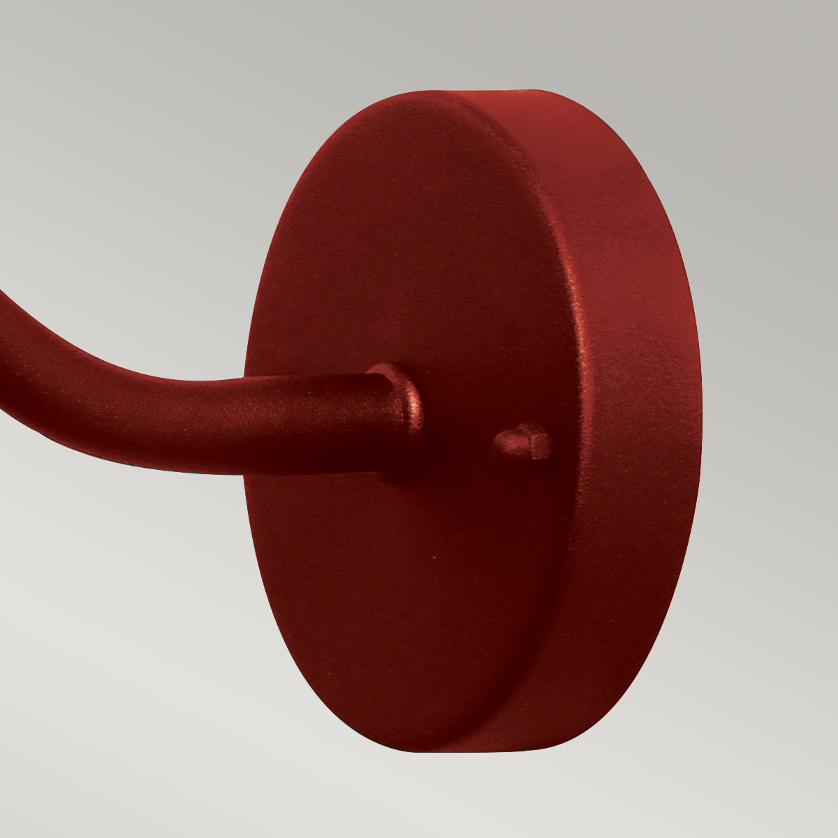 Klampenborg Ø28 ROT außenlampe Von Elstead Lighting - Tillverkad av rostfritt st&aring;l i oxid r&ouml;d finish och glas, erbjuder den en robust konstruktion som st&aring;r emot v&auml;der och vind.