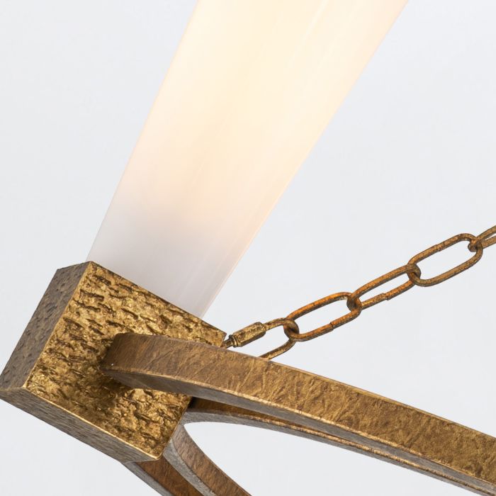 Kristy Ø84 Gold hängelampe Von Elstead Lighting - Kristy ist ein prachtvoller und charmanter Kronleuchter im rustikal-klassischen Design.