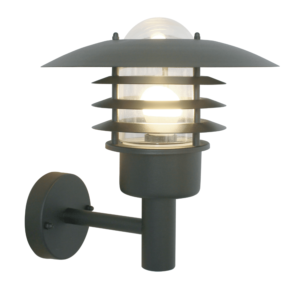 Kalmar Schwarz außenlampe Von Nordic Lighting - Das Licht breitet sich angenehm durch das Glas aus und schafft eine einladende Atmosph&auml;re am Eingang, an der Fassade oder entlang der Hauswand.