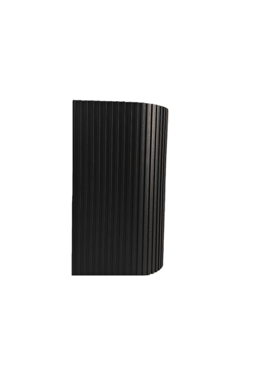 Freja Duo Schwarz außenlampe Von Lampan - Freja passt perfekt an den Eingang, die Garageneinfahrt oder die Terrasse und wird so zu einem funktionalen und zugleich dekorativen Element.
