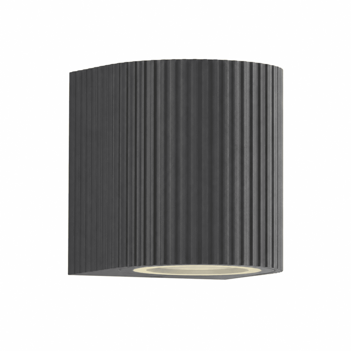 Freja Single Anthrazit außenlampe Von Lampan - Freja passt perfekt an den Eingangsbereich, die Garageneinfahrt oder die Terrasse und wird so zum funktionalen und zugleich dekorativen Element.