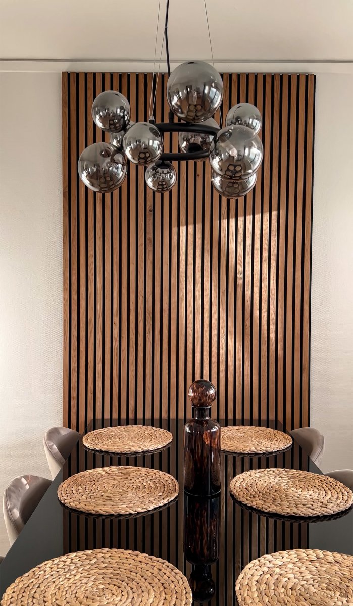 Molekyl Ø50 Rauchgrau hängelampe Von Aneta Lighting - Sein modernes und einzigartiges Design in Kombination mit hochwertigen Materialien macht es zur idealen Wahl f&uuml;r designbewusste Menschen &ndash; eine Lampe, die sowohl die Stimmung verbessert als auch ein Stil-Statement darstellt.
