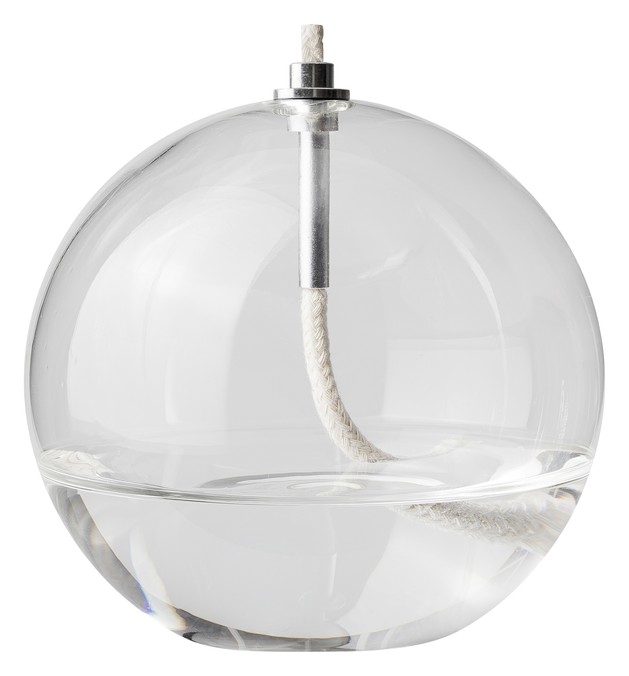 Oljelampa Aura Stor Klares Glas Von Mette Ditmer - Die stilvolle Farbe und Form machen die Lampe vielseitig einsetzbar und wundersch&ouml;n, sowohl allein als auch in Kombination mit anderen &Ouml;llampen.