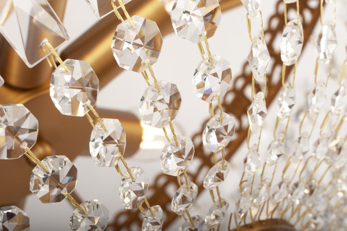 Classic Ø45 kristall Von Norrsken Design - Erleben Sie zeitlose Eleganz mit dieser exklusiven Deckenleuchte aus gebürstetem Messing, verziert mit handgeschliffenem K9-Kristall der Klasse 1.