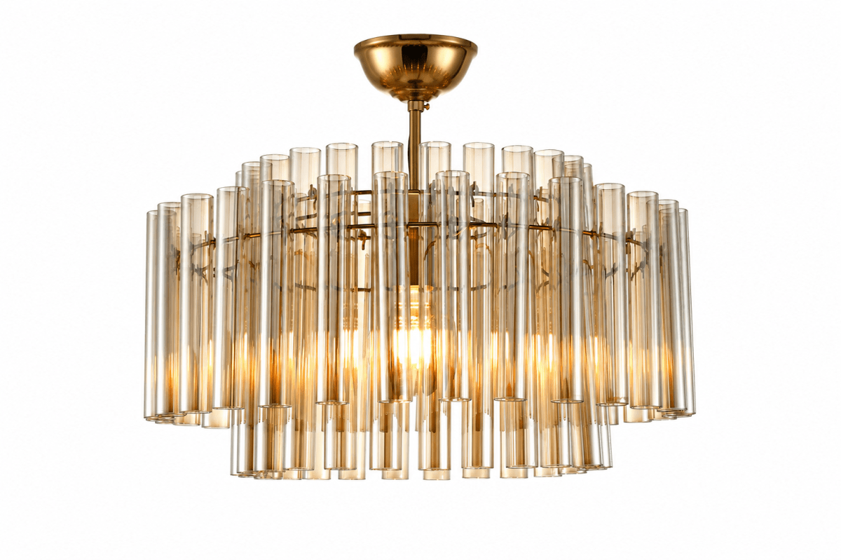 Lancaster Ø54 Messing/Bernstein kristall Von Lampan - Die Deckenleuchte Lancaster ist eine elegante Kristallleuchte, die klassischen Glamour mit modernem Design vereint.