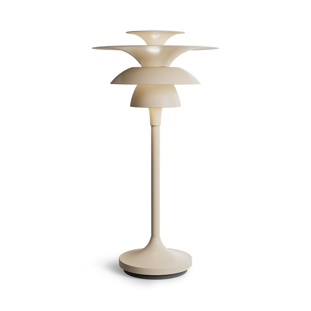 Picasso 35cm Nougat tischlampe Von Belid - Die Farben harmonieren sehr gut mit natürlichen Einrichtungsstilen, aber auch mit eher grafischen Einrichtungsstilen, bei denen die Innendetails eher dezent wirken sollen.