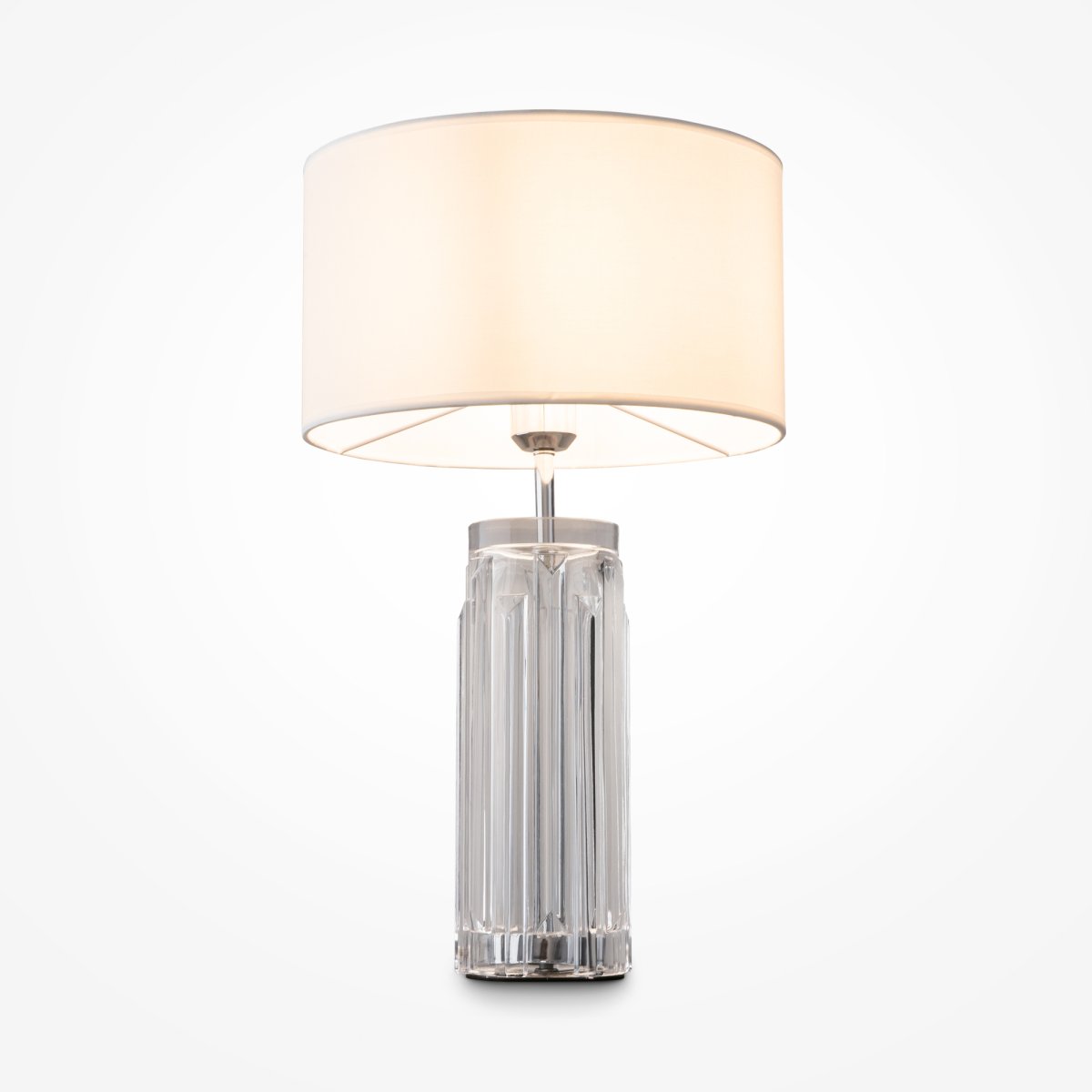 Muse 52cm Chrom tischlampe Von Maytoni - Die Tischlampe Muse hat ein elegantes Design mit einem geformten Sockel aus Gussglas, was sie zu einem wahren Kunstwerk macht.