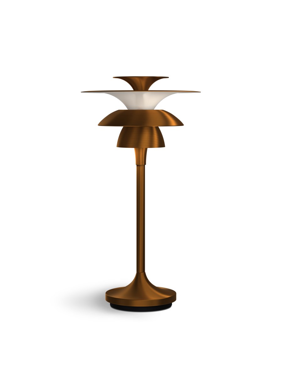 Picasso 35cm Messing tischlampe Von Belid - Damit die Tischleuchte auch nach vielen Jahren noch in die Wohnungseinrichtung passt, hat sich Belid f&uuml;r ein schlichtes und elegantes Design entschieden.