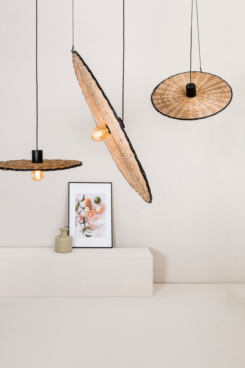 Costas Ø60 Natur hängelampe Von Faro Barcelona - Costas eignet sich perfekt f&uuml;r private und gewerbliche R&auml;ume wie Restaurants und Hotels und verleiht jedem Interieur einen warmen und nat&uuml;rlichen Ausdruck.