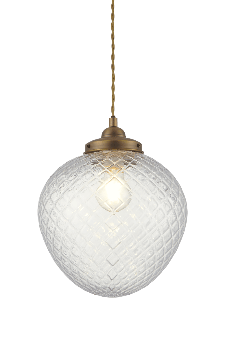 Gatsby Ø25 Antikmessing hängelampe Von Aneta Lighting - Die Pendelleuchte Gatsby besticht durch ihr klassisches und elegantes Design mit Details in Antikmessing-Optik und einem dekorativen Schirm aus klarem, geschw&auml;rztem Glas.