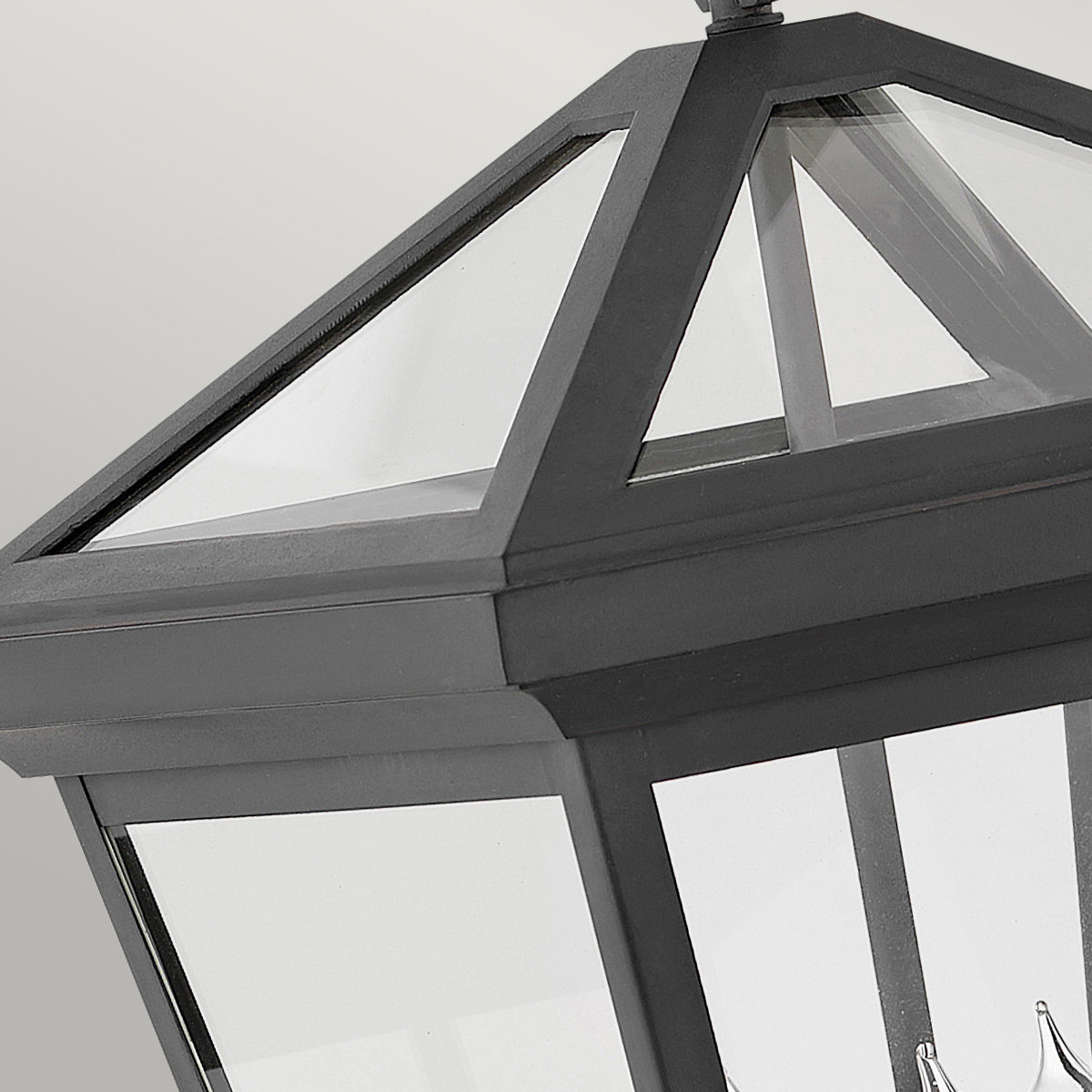 Alford Place 54cm Schwarz außenlampe Von Elstead Lighting - Alford Place &auml;r en klassisk och elegant fasadlampa som kombinerar tidl&ouml;s design med h&ouml;g kvalitet.