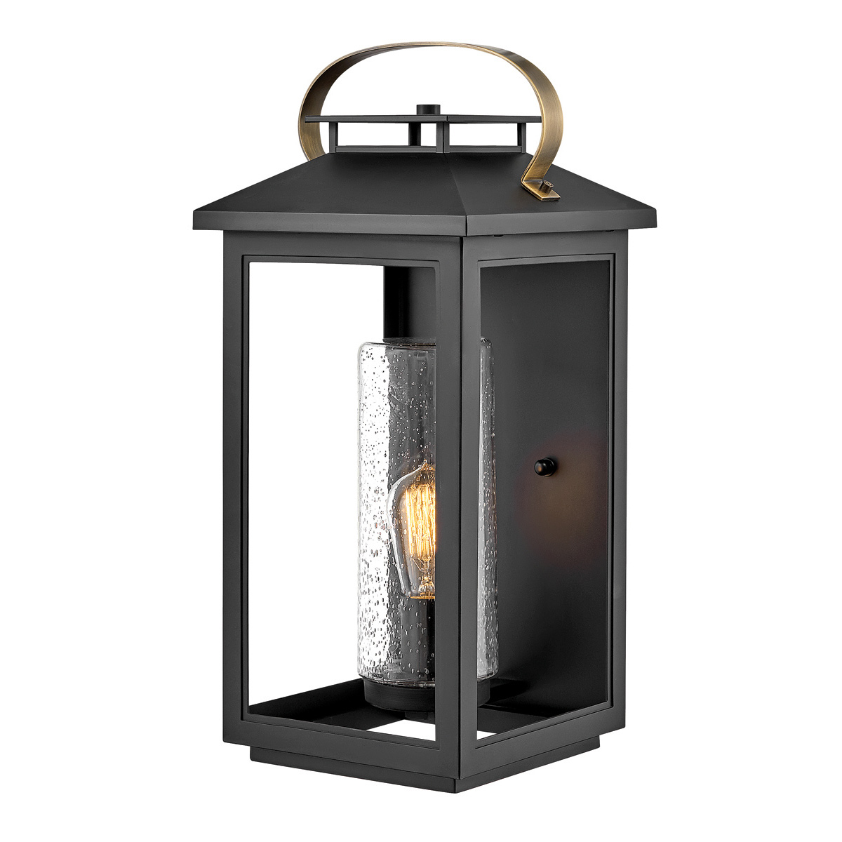 Atwater 52cm Schwarz außenlampe Von Elstead Lighting - Med IP44-klassning &auml;r Atwater skyddad mot fukt och v&auml;derp&aring;verkan, vilket g&ouml;r den till en elegant och l&aring;ngvarig l&ouml;sning f&ouml;r entr&eacute;er, uteplatser och tr&auml;dg&aring;rdsmilj&ouml;er.