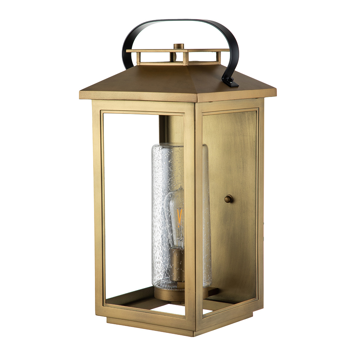 Atwater 52cm Messing außenlampe Von Elstead Lighting - Med IP44-klassning &auml;r Atwater skyddad mot fukt och v&auml;derp&aring;verkan, vilket g&ouml;r den till en elegant och l&aring;ngvarig l&ouml;sning f&ouml;r entr&eacute;er, uteplatser och tr&auml;dg&aring;rdsmilj&ouml;er.