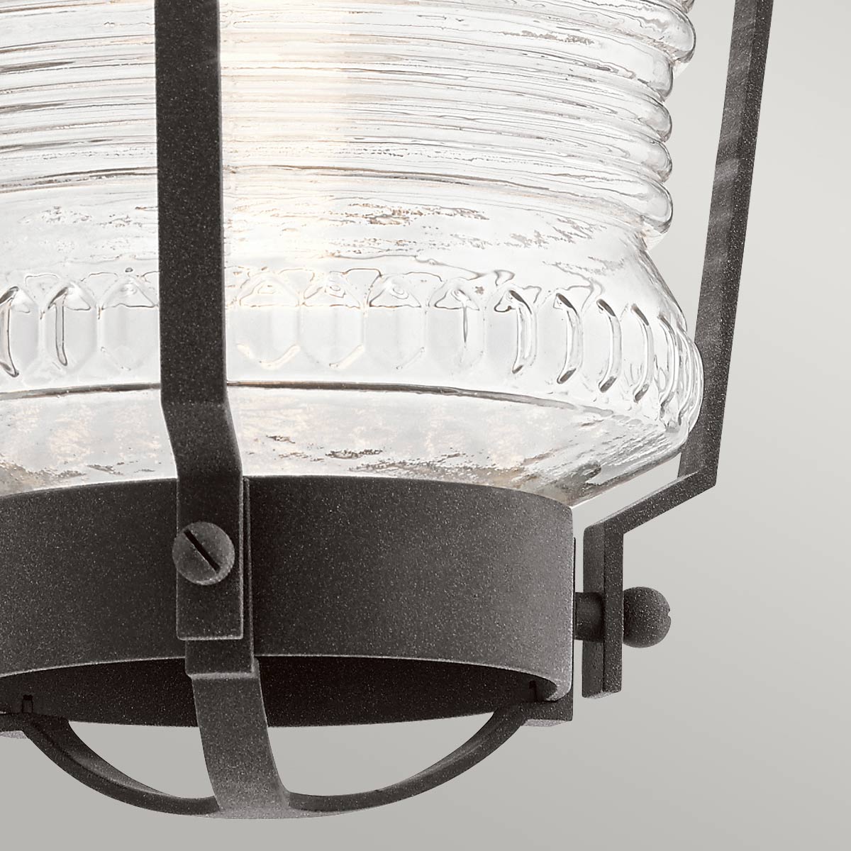 Chance Harbor 46cm Zink außenlampe Von Elstead Lighting - Chance Harbor &auml;r en klassisk och robust fasadlampa med en design inspirerad av maritim stil.