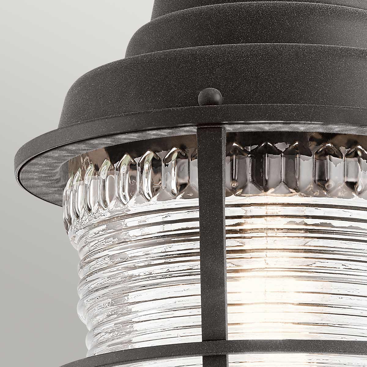 Chance Harbor 43cm Zink Von Elstead Lighting - Chance Harbor &auml;r en klassisk och robust takpendel med en design inspirerad av maritim stil.