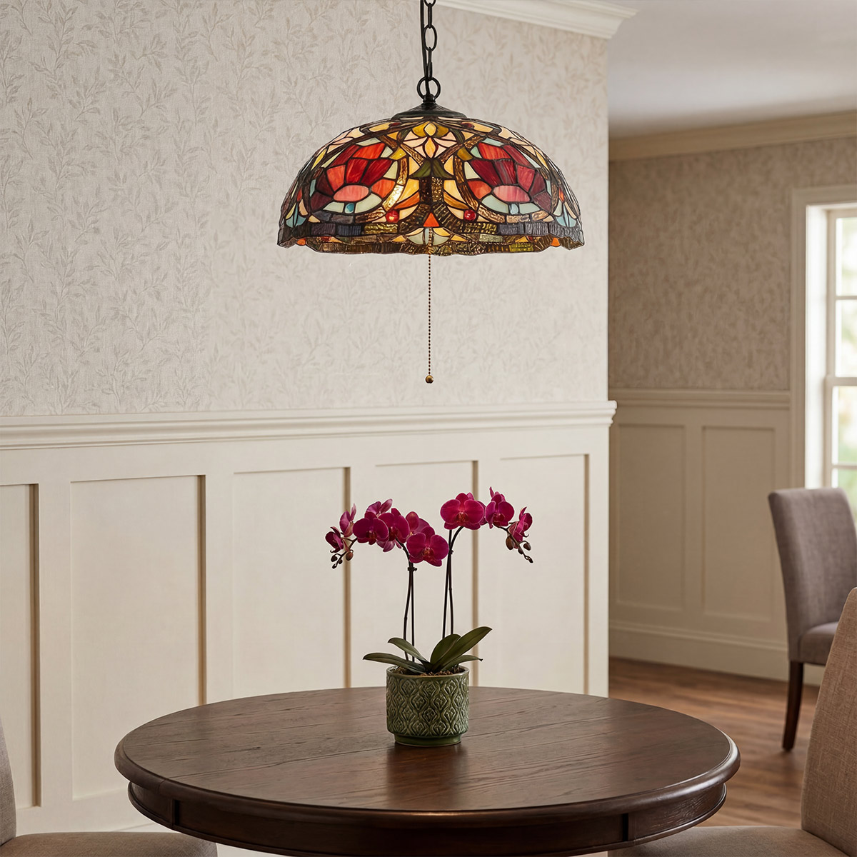 Larissa Ø38 Mehrfarbig Von Elstead Lighting - Beim Einschalten der Lampe kommen die wundersch&ouml;nen Farben des Glases besonders gut zur Geltung und erzeugen ein warmes und stimmungsvolles Licht im Raum.