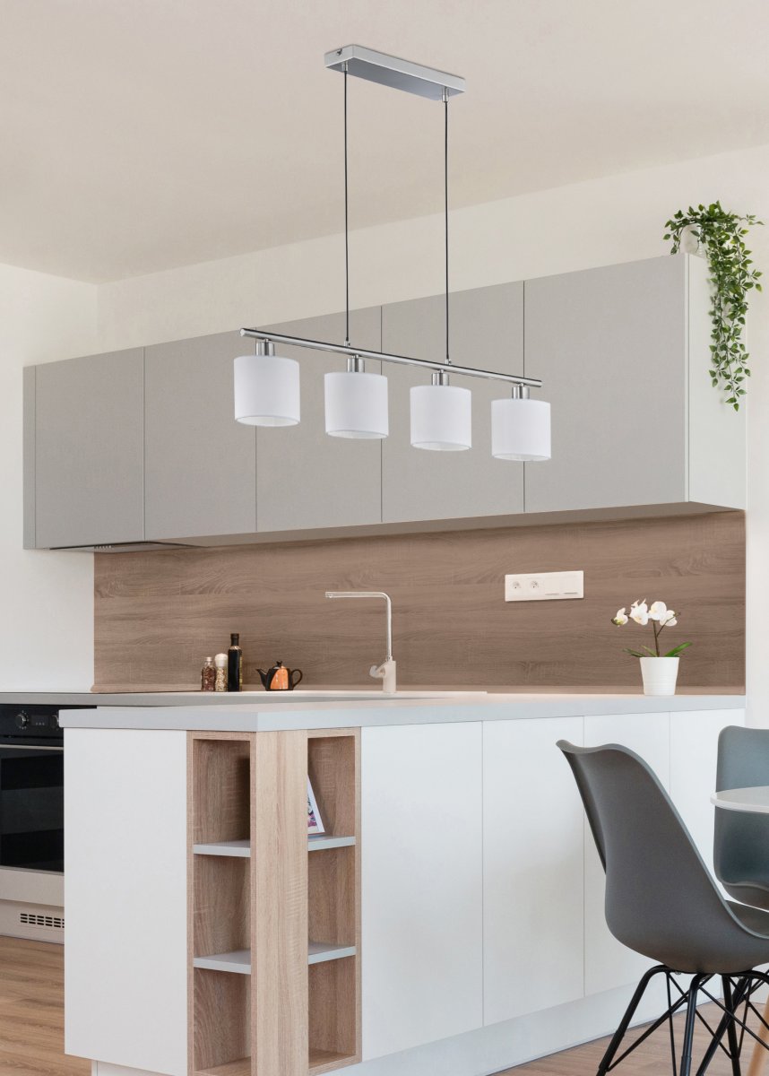 Tommy 75cm Weiß hängelampe Von Trio Lighting - Mit ihren vier Lichtquellen und der einstellbaren Pendell&auml;nge von bis zu 150 cm eignet sich die Lampe ideal f&uuml;r eine zentrierte Beleuchtung und die Schaffung einer einladenden Atmosph&auml;re.
