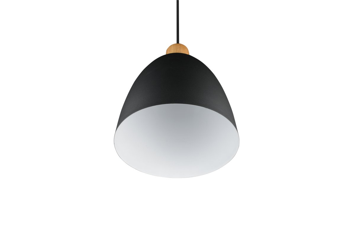 Jagger Ø25 Schwarz hängelampe Von Trio Lighting - Die Pendelleuchte Jagger vereint Holz und Metall in einem eleganten Materialmix, der ins Auge fällt und einen spannenden Kontrast erzeugt.