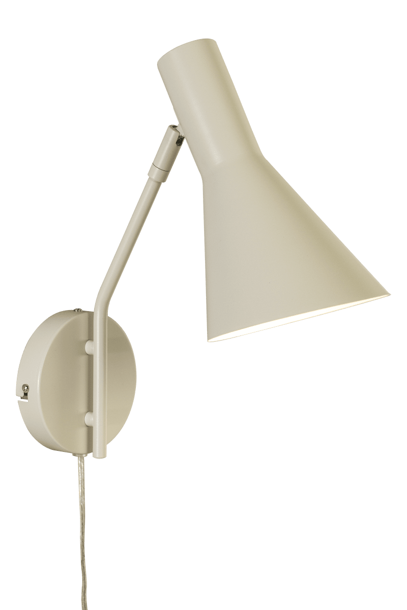 Ceres Beige leselampe Von Aneta Lighting - Die Wandleuchte CERES ist praktisch und stilvoll zugleich und sorgt für angenehmes Licht beim Lesen oder Handarbeiten.