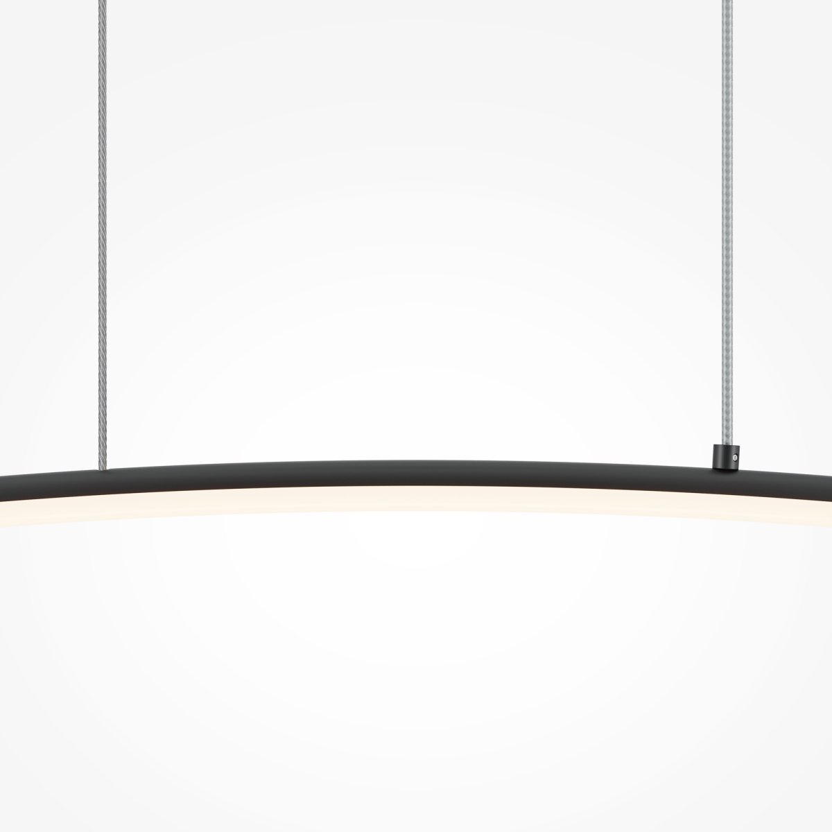 Light Reflection 98cm Schwarz hängelampe Von Maytoni - Die Farbtemperatur lässt sich von 3000 K warmweißem Licht bis 4000 K weißem Licht einstellen und ermöglicht so eine optimale Anpassung des Lichts an die jeweilige Stimmung.