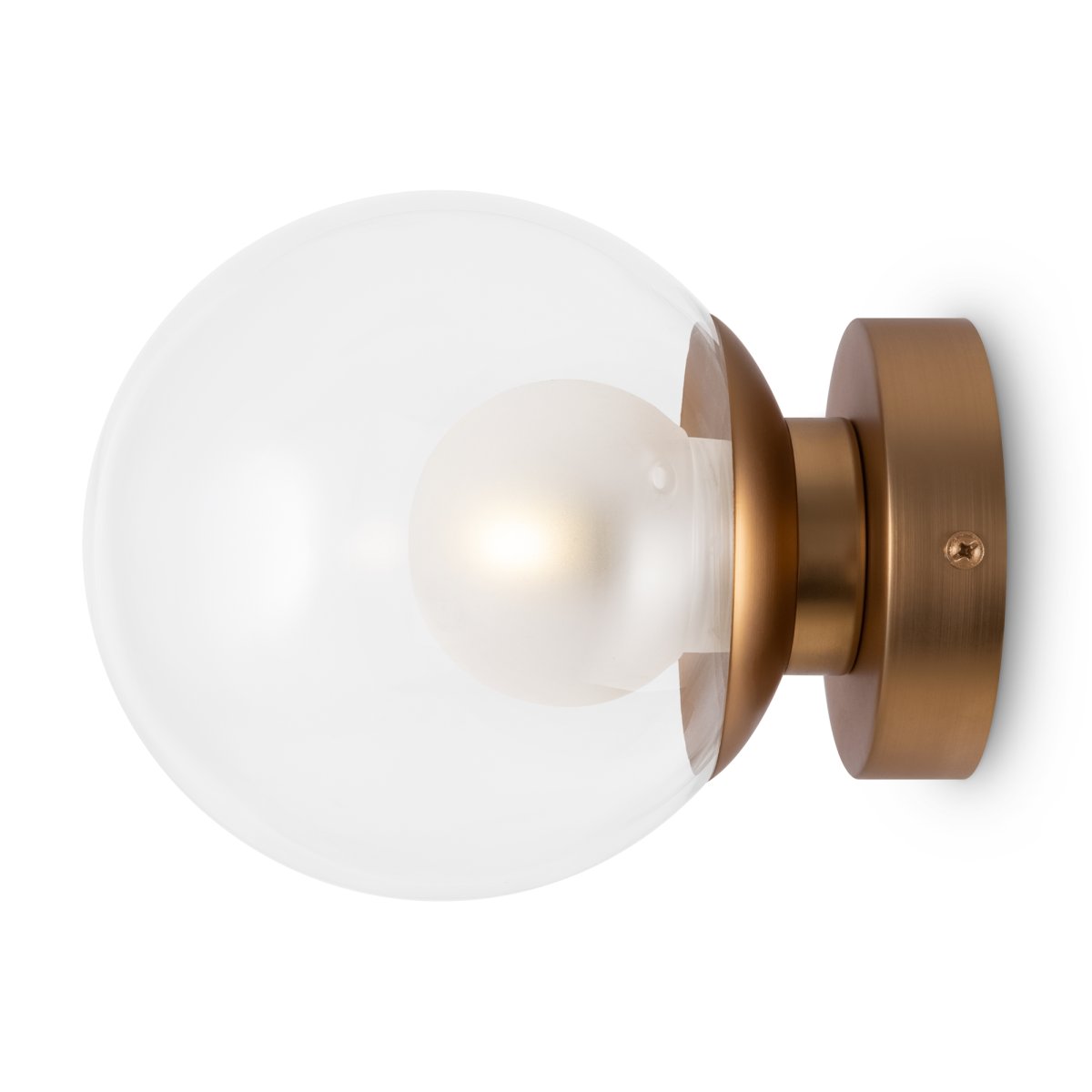 Basic form Ø15 Gold wandlampe Von Maytoni - Mit einem runden, klaren Glasschirm und einem goldenen Sockel spendet die Lampe ein weiches und warmes Licht, das eine einladende Atmosphäre schafft.