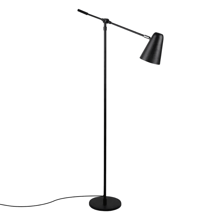 Ramo Schwarz stehlampe Von H. Skjalm P - Die elegante Stehleuchte in Mattschwarz von H.