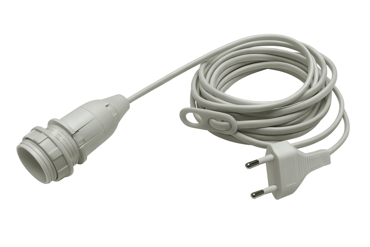 Kabelsatz für Weihnachtsstern 5 m mit Schalter und Stecker Weiß Von Nordic Lighting - Der Kabelst&auml;nder ist mit einem Netzschalter zum einfachen Ein- und Ausschalten und einem Stecker ausgestattet, der den Anschluss einfach und bequem macht.