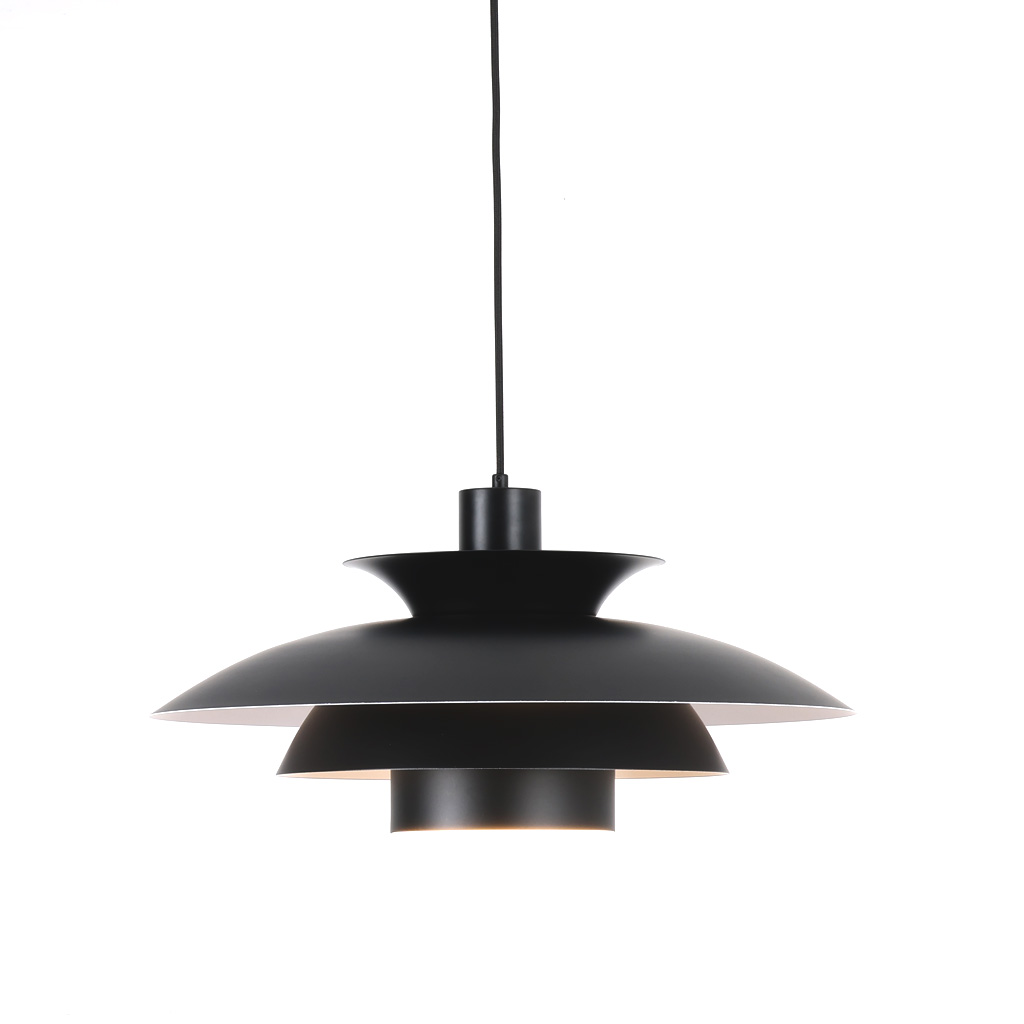 Stealth 2 Ø50 Schwarz hängelampe Von Nordic Lighting - Sie eignet sich perfekt f&uuml;r die Platzierung &uuml;ber dem Esstisch oder im Wohnzimmer und vereint Funktion und Stil auf ideale Weise.
