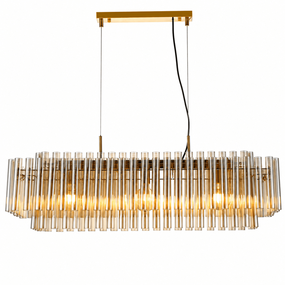 Lancaster 105cm Messing/Bernstein kristall Von Lampan - Der Metallkorpus mit Messingfinish unterstreicht die edle Optik und verleiht Lancaster einen zeitlosen Charakter, der den gesamten Raum aufwertet.