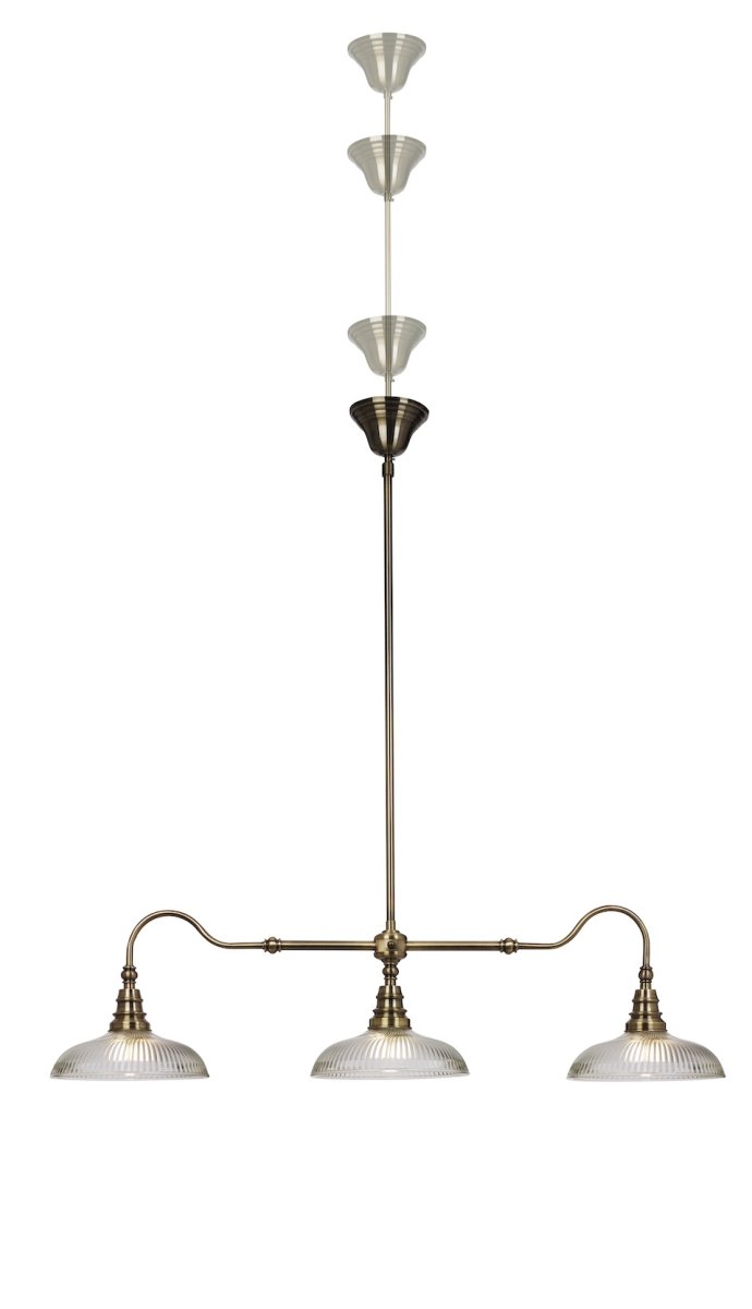 Snooker 107cm Antiquität hängelampe Von Cottex - Die Deckenleuchte Snooker aus Metall mit antikem Messing und klarem Glas mit gerippter Struktur ist eine stilvolle und elegante Leuchte, die die Atmosph&auml;re in jedem Raum verbessert.