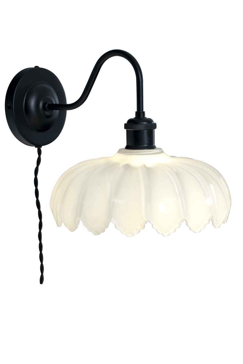 Sofia 32cm Schwarz wandlampe Von Aneta Lighting - Die Sofia Wandleuchte im romantischen Vintage-Stil ist ein schönes Einrichtungsdetail, das sowohl in klassische als auch in ländliche und moderne Einrichtungen passt.