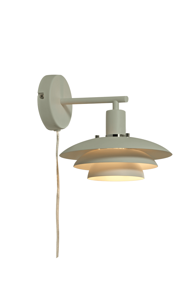 Epsilon 24cm Beige wandlampe Von Aneta Lighting - Die Wandleuchte Epsilon im klassischen Design mit modernem Ausdruck verf&uuml;gt &uuml;ber einen dreiteiligen Metallschirm, der das Licht angenehm verteilt und Blendung vorbeugt.