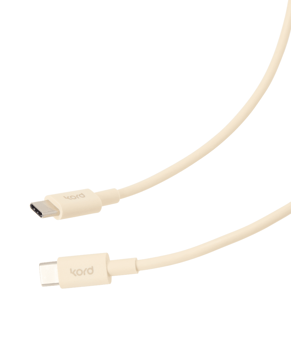 USB-C zu USB-C Perlmutt-Elfenbein Von Kord - Eine elegante L&ouml;sung, die Design und Funktion vereint.