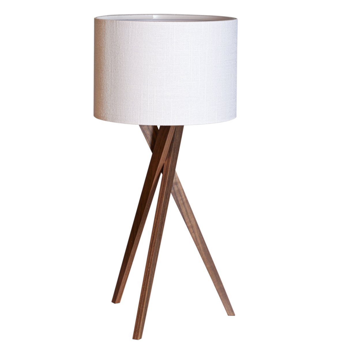 Vega 55cm Nussbaum tischlampe Von By Rydéns - Vega ist eine moderne Tischleuchte aus Walnuss und Textil.