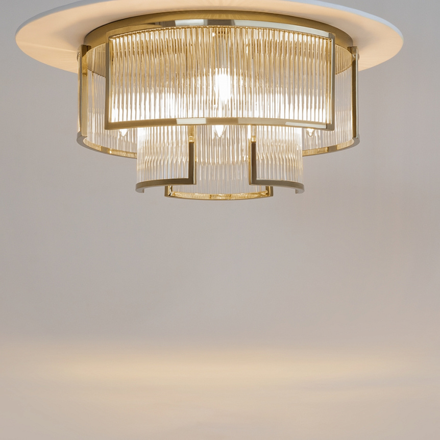 Frame Ø55 Gold deckenleuchte Von Maytoni - Die Prismen streuen das Licht auf eine sch&ouml;ne und effektive Weise, die die Atmosph&auml;re im Raum verbessert.