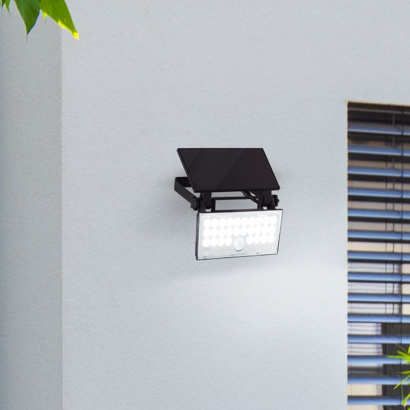 Luton Schwarz solarleuchte Von Brilliant - Dank Solarenergie ist die Leuchte umweltfreundlich und kosteng&uuml;nstig, und der integrierte Bewegungsmelder verf&uuml;gt &uuml;ber drei Einstellungen f&uuml;r optimale Beleuchtung.